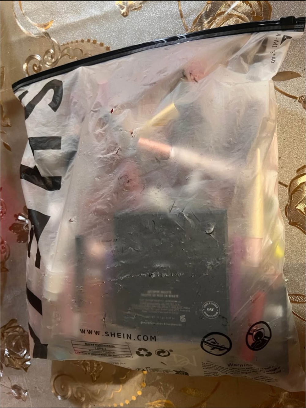 A bag full of cosmetics-Mix